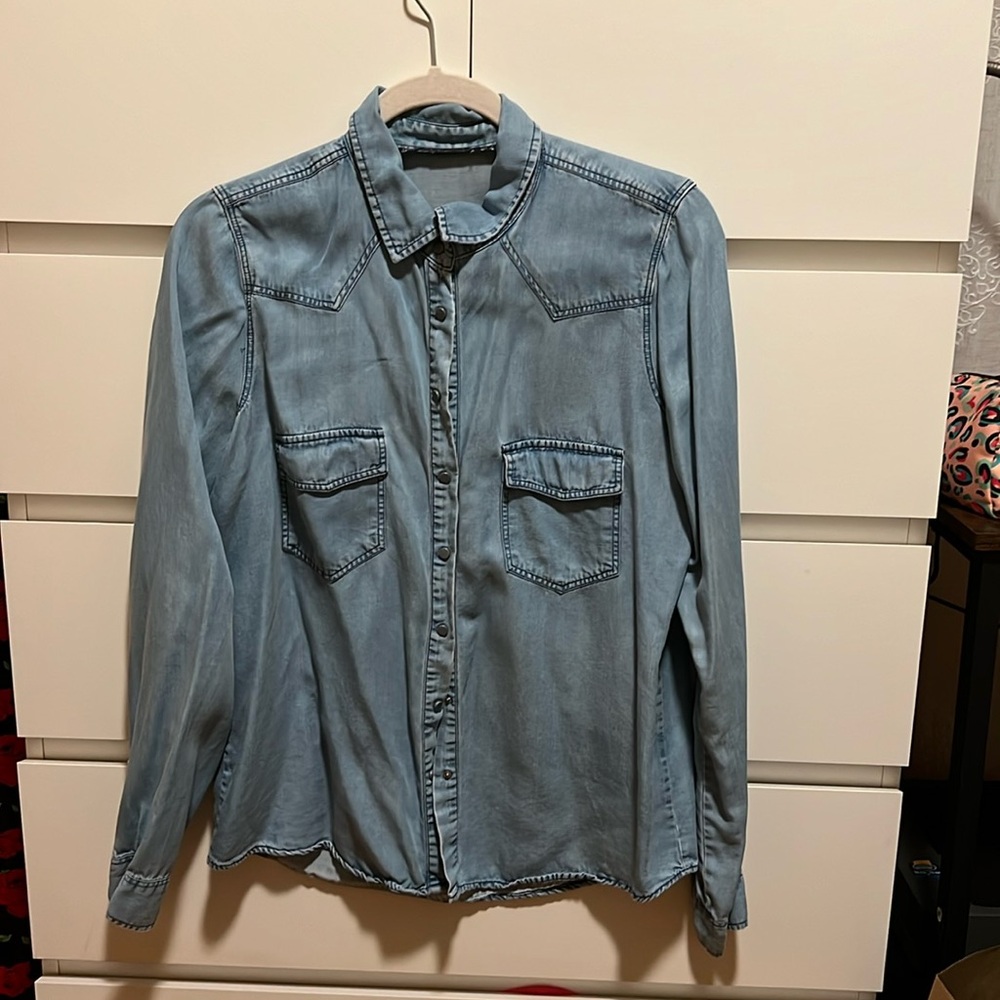Long Sleeve Button Down Denim Shirt Size S